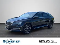 Blackmagic perleffekt met. Gebraucht 2022 Skoda Superb LAURIN & KLEMENT Kombi | 35.480 € (Fairer Preis)