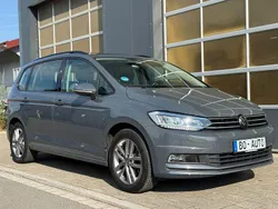 Delfingrau metallic Gebraucht 2023 VW Touran Van / Kleinbus | 25.900 € (Fairer Preis)