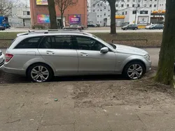 Silber Gebraucht 2010 Mercedes 220 Kombi | 5.250 €