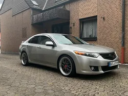 Silber Gebraucht 2011 Honda Accord Elegance Limousine | 9.350 € (Etwas zu teuer)
