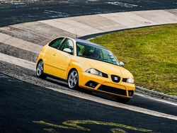 Gelb Gebraucht 2005 Seat Ibiza Kleinwagen | 3.000 €