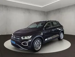 Schwarz Gebraucht 2024 VW T-Roc Style SUV | 31.950 € (Etwas zu teuer)