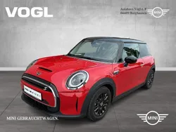 Chili red Gebraucht 2021 Mini Cooper SE Hatch Kleinwagen | 16.660 € (Fairer Preis)