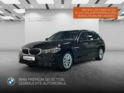 Schwarz Gebraucht 2022 BMW 320e Kombi | 26.408 € (Guter Preis)