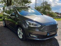 Grau Gebraucht 2016 Ford Grand C-Max Titanium Van / Kleinbus | 13.555 € (Fairer Preis)
