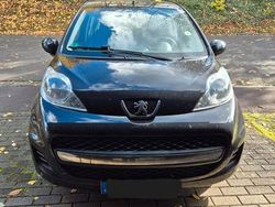 Schwarz Gebraucht 2009 Peugeot 107 Filou Kleinwagen | 1.800 € (Fairer Preis)