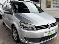 Silber Gebraucht 2014 VW Touran Comfortline Van / Kleinbus | 8.990 € (Fairer Preis)