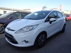 Weiß Gebraucht 2012 Ford Fiesta Titanium Kleinwagen | 4.699 € (Fairer Preis)