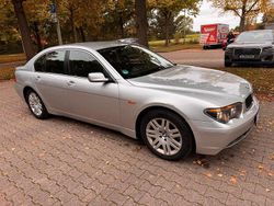 Silber Gebraucht 2002 BMW 735 Limousine | 8.900 €