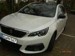 Weiß Gebraucht 2019 Peugeot 308 GT Kombi | 15.599 € (Fairer Preis)