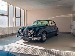 Grün Gebraucht 1963 Jaguar MK II Limousine | 39.900 €