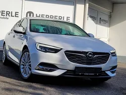 Weiß Gebraucht 2017 Opel Insignia Sport Limousine | 12.350 € (Guter Preis)