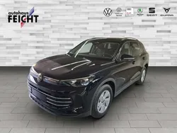 Deep black perleffekt Gebraucht 2025 VW Tiguan Elegance SUV | 49.699 € (Superpreis)