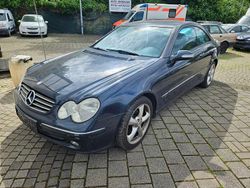 Smaragdschwarz metalliclack Gebraucht 2004 Mercedes CLK200 Coupé | 1.200 €