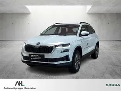 Weiß Gebraucht 2025 Skoda Karoq Drive SUV | 31.450 € (Guter Preis)