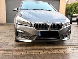 Grau Gebraucht 2019 BMW 216 Gran Tourer Van / Kleinbus | 12.999 € (Guter Preis)