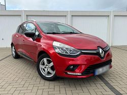 Rot Gebraucht 2017 Renault Clio IV LIMITED Kleinwagen | 7.499 € (Fairer Preis)