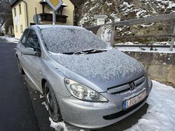 Silber Gebraucht 2001 Peugeot 307 Platinum Limousine | 1.299 € (Fairer Preis)