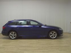 Blau Gebraucht 2021 Audi A4 Advanced Kombi | 23.780 € (Guter Preis)