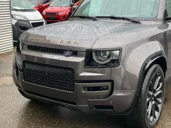Petra copper Neu 2025 Land Rover Defender SUV | 175.900 € (Fairer Preis)