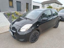 Schwarz Gebraucht 2009 Toyota Yaris Limousine | 1.399 € (Superpreis)