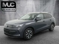 Grau Gebraucht 2024 VW Tiguan Life SUV | 35.581 € (Fairer Preis)