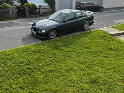 Grau Gebraucht 1997 BMW 316 Basis Limousine | 3.699 €