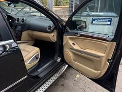 Schwarz Gebraucht 2011 Mercedes ML350 SUV | 12.000 € (Guter Preis)