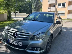 Grau Gebraucht 2011 Mercedes C220 Avantgarde Limousine | 13.000 € (Etwas zu teuer)