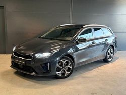 Grau Gebraucht 2021 Kia Ceed Sportswagon Platinum Kombi | 21.990 € (Fairer Preis)