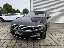 Manganese gray metallic Gebraucht 2020 VW Passat Elegance Kombi | 23.890 € (Etwas zu teuer)