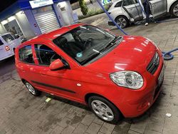 Rot Gebraucht 2009 Kia Picanto Kleinwagen | 3.300 € (Etwas zu teuer)