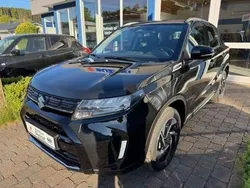 Cozmic black Gebraucht 2025 Suzuki Vitara Comfort+ SUV | 27.490 € (Teuer)