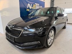 Schwarz Gebraucht 2019 Skoda Superb Style Kombi | 16.390 € (Superpreis)