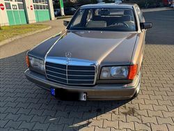 Braun Gebraucht 1988 Mercedes 260 Limousine | 7.500 €