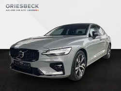 Vapour grey / metallic Gebraucht 2023 Volvo S60 Ultimate Limousine | 36.420 € (Fairer Preis)