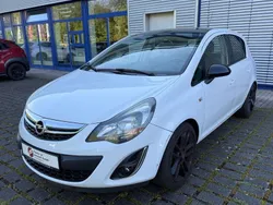 Weiß Gebraucht 2013 Opel Corsa Color Edition Limousine | 3.990 € (Fairer Preis)