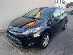 Schwarz Gebraucht 2011 Ford Fiesta Kleinwagen | 3.499 €