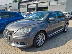 Grau Gebraucht 2013 Suzuki Kizashi Sport Limousine | 3.699 €