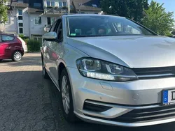 Weiß Gebraucht 2020 VW Golf VII Comfortline Kombi | 14.500 € (Guter Preis)