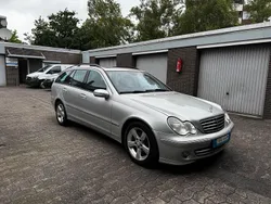 Silber Gebraucht 2004 Mercedes C270 Avantgarde Kombi | 3.999 € (Etwas zu teuer)