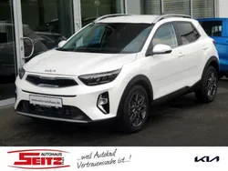 Weiß Gebraucht 2024 Kia Stonic SUV | 20.480 € (Fairer Preis)