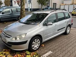 Silber Gebraucht 2005 Peugeot 307 Kombi | 799 €