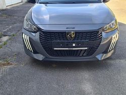 Grau Gebraucht 2024 Peugeot 208 Kleinwagen | 13.250 €