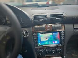 Beige Gebraucht 2004 Mercedes C200 Kombi | 1.750 €