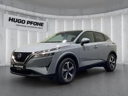 Grau Gebraucht 2024 Nissan Qashqai N-Connecta SUV | 24.200 € (Fairer Preis)