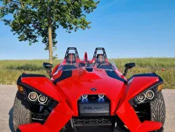 Rot Gebraucht 2016 Polaris Slingshot Cabrio | 27.999 €