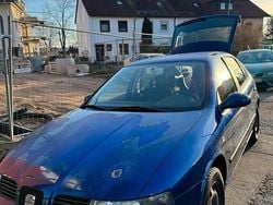 Blau Gebraucht 2003 Seat Leon Kleinwagen | 1.499 € (Fairer Preis)