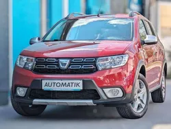 Rot Gebraucht 2018 Dacia Logan MCV Stepway Kombi | 12.900 € (Etwas zu teuer)