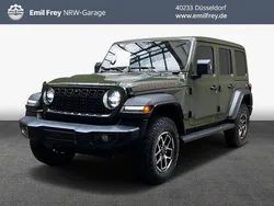 Grün Gebraucht 2024 Jeep Wrangler Unlimited Rubicon SUV | 64.490 € (Etwas zu teuer)